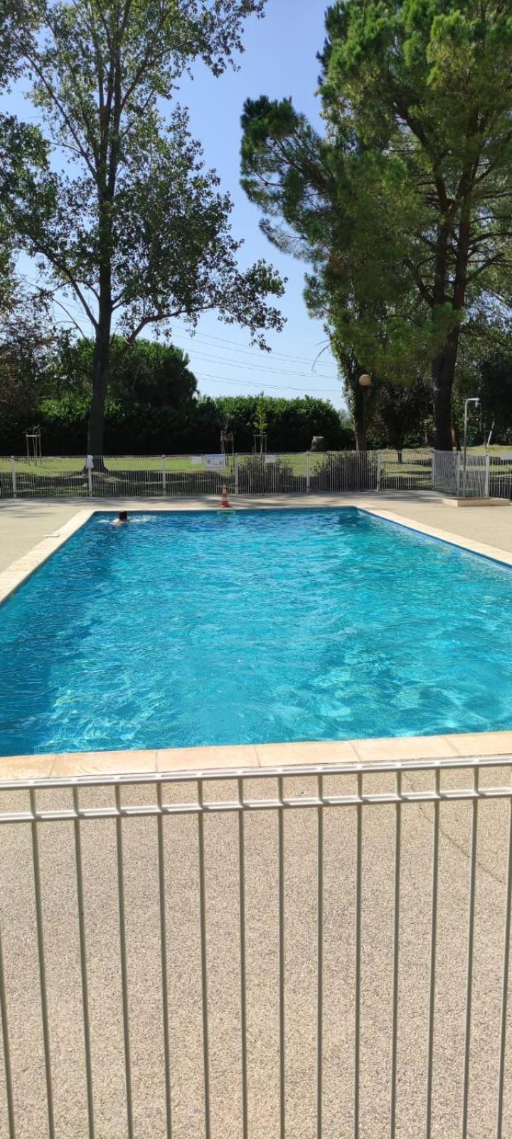 Appartement Residence De Vacances Les Hameaux De Camargue Arles Exterior photo